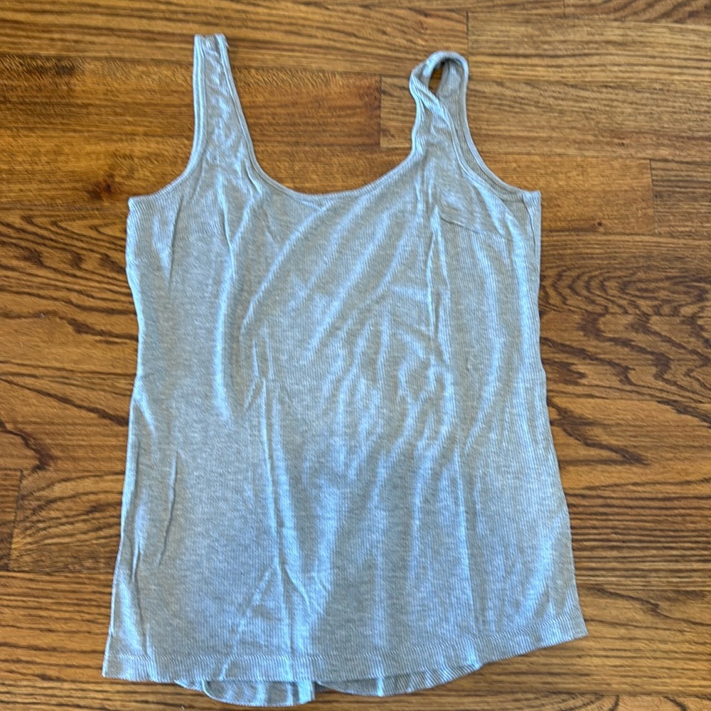 H&M woman’s gray sleeveless cotton tank sz 10 Low Back